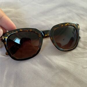 Tomford sunglasses D U P E
